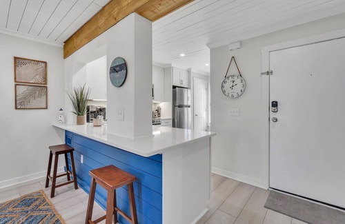 Saint Helena Island Condo | Beach Therapy! - Condo on Harbor Island, E Building