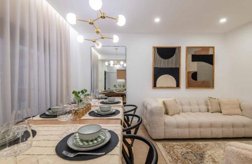 Armacao de Pera House | Beach Townhouse - Luxury, Wi-Fi, AC, 2 mins from the beach