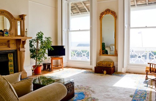 Worthing Apartment | Beach View