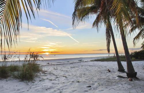 Mid Island House | Beach Villa A by Sun Palace Vacations