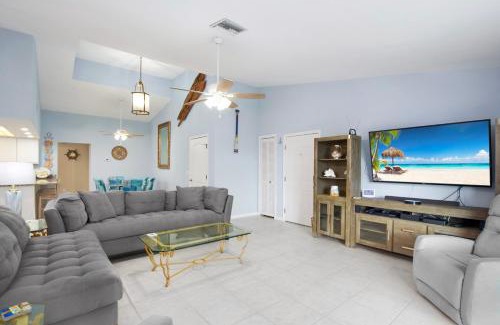 Mid Island House | Beach Villa A by Sun Palace Vacations