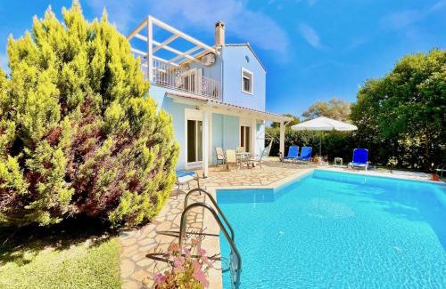 Lefkada Town Villa | Beach Villa Iolis with private pool by DadoVillas