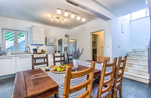 Sevid Villa | Beach Villa Sea Edge - beachFront villa for 12 with direct access to the beach