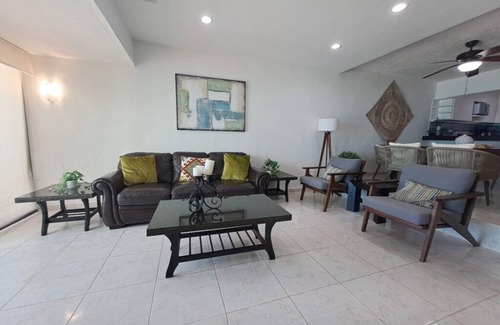 Zona Hotelera Villa | Beach Villa with terrace overlooking the Caribbean w/private entrance to beach