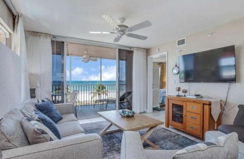 Fort Myers Beach Apartment | Beach Villas # 201 - BOGO24 condo