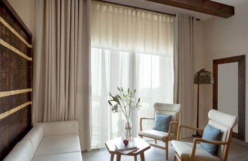 Umm Suqeim 3 Hotel | Beach Walk Boutique