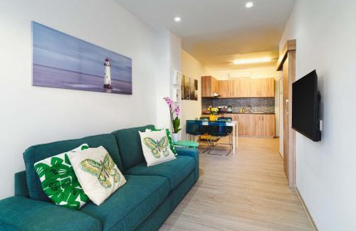 Potamos tis Germasogeias House | Beach Walk - Central, Cool, Cute, Convenient