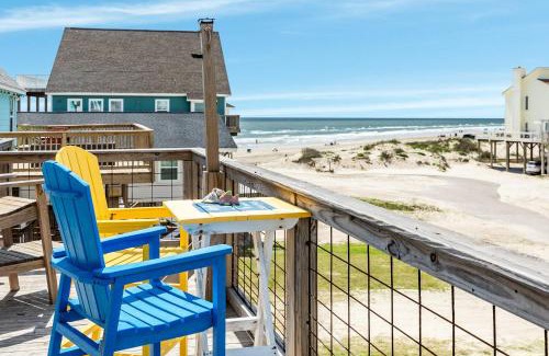 San Luis House | Beach & Water Views on 3 Sides Screened Porch