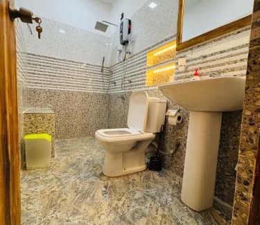 Pottuvil Division 2 Hotel | Beach Wave Hotel