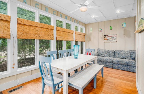Union Pier House | Beachcomber Cottage