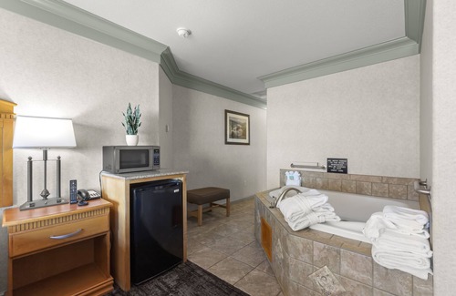 Fort Bragg Hotel | Beachcomber Motel Fort Bragg