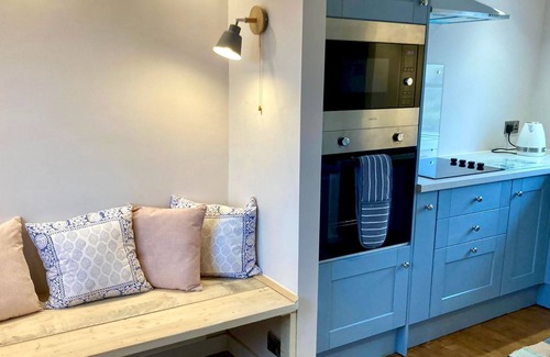 Llanfaethlu Apartment | Beachcomber's - an on the beach that sleeps 6 guests in 3 bedrooms