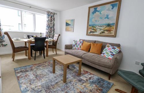 West Bay Apartment | Beachcombers, 13 Chesil House