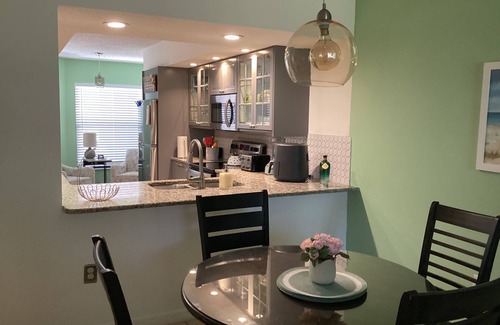 South Bradenton Condo | Beaches Anna Maria island IMG Tennis Bradenton Condo close to shops and eatery,s
