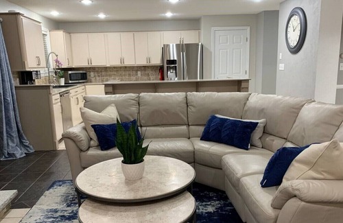 Arundel House | Beaches, Town and Eastern Trail within minutes!