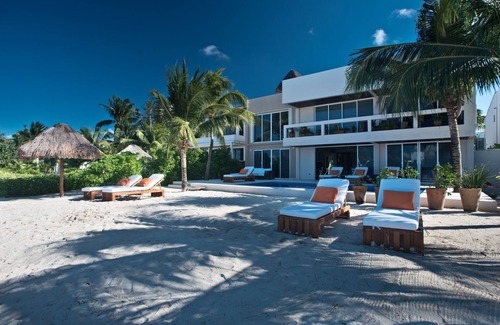 Punta Sam Villa | Beachfront Paradise – Villa on Pristine White Sandy beach