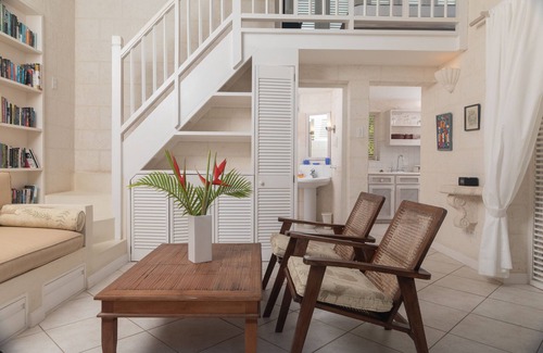 Silver Sands Apartment | Beachfront 1 bedroom apartment at the Inchcape Seaside Villas estate
