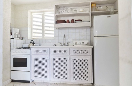 Silver Sands Apartment | Beachfront 1 bedroom apartment at the Inchcape Seaside Villas estate