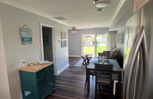 Southend House | Beachfront 2 Bedroom 2 Bath Condo