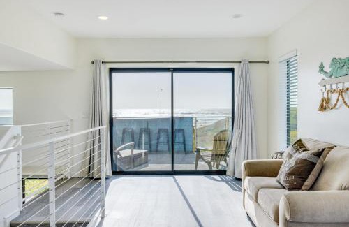 Oceano House | Beachfront 2BR w Deck Views Direct Sand Access Strand Way A