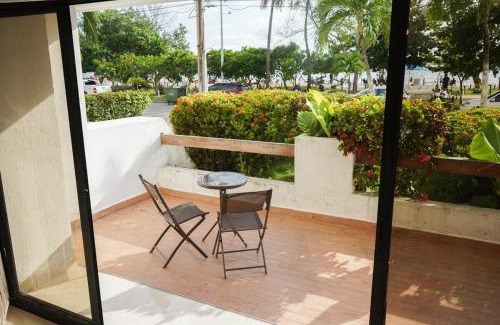 Castillogrande Apartment | Beachfront 3BR Apartment in Cartagena with Wifi