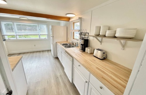 Bernard House | Beachfront 4 BR Spacious House! [Coastal Haven]