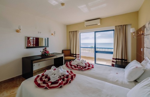 Oura Hotel | Beachfront 5-Star Hotel with Indoor & Outdoor Pool! 3 Spacious Units w/Kitchens