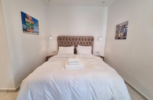 Nahariya Apartment | Beachfront Achziv