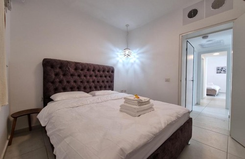 Nahariya Apartment | Beachfront Achziv