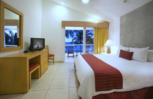 Nuevo Vallarta Resort | Beachfront All-Inclusive Resort, 1BR Suite, Luxuriate in the Sun and Sand