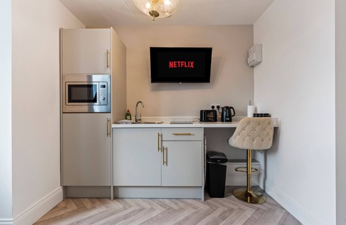 Redcar Hotel | Beachfront Aparthotel, Deluxe Apartment with free parking #3