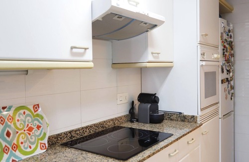 Torredembarra Apartment | Beachfront Apartment with Pool in Torredembarra