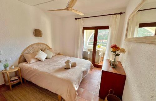 Ciutadella de Menorca Apartment | Beachfront Apartment in Cala Morell
