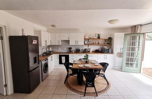 Port Alfred Apartment | Beachfront apartment in a secure complex