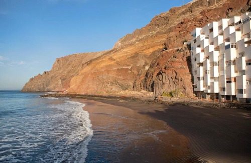 Santa Cruz de Tenerife Apartment | Beachfront apartment in paradise