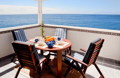 Santa Cruz de Tenerife Apartment | Beachfront apartment in paradise
