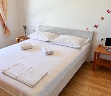 Kneza Apartment | Beachfront Apartment Mery, Kneže