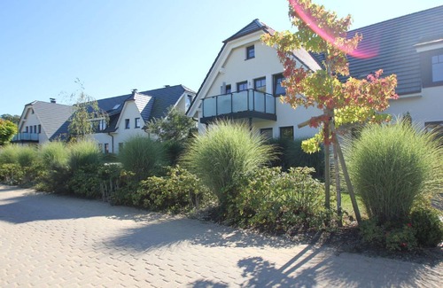 Moenchgut Peninsula Apartment | Beachfront apartment with terrace, use of swimming pool and sauna - Rex Rugia apartment 10-2