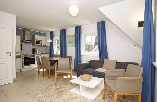 Moenchgut Peninsula Apartment | Beachfront apartment with balcony, use of swimming pool and sauna - Rex Rugia apartment 29-7 -