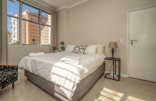 Muizenberg Apartment | Beachfront apartment