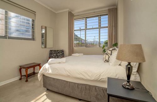Muizenberg Apartment | Beachfront apartment