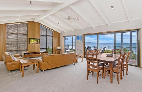 Port Fairy Apartment | Beachfront