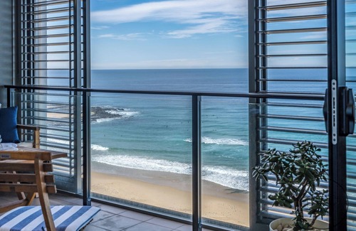 Newcastle East Apartment | Beachfront Beauty - wifi included