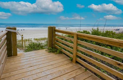North Topsail Beach House | Beachfront Bliss