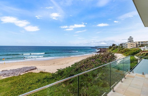 Shellharbour House | Beachfront Bliss - Your next getaway on the beach