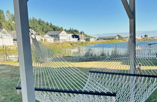 Lagoon Point Cabin | Beachfront Cabin on Lagoon Lake