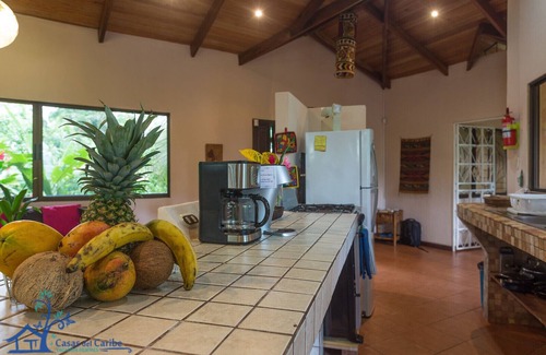 Cocles Ski Chalet | Beachfront Casa Koda 3BR Garden & Terrace