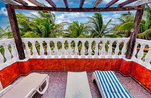 El Cuyo Cabin | Beachfront Casa Maya Lodge