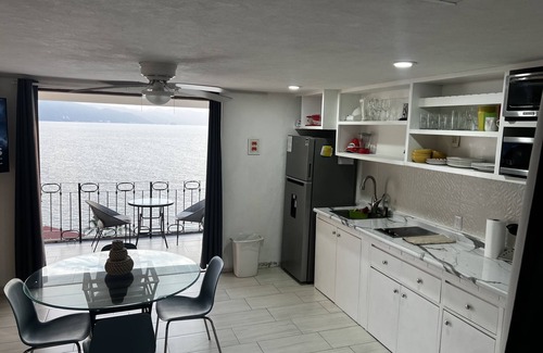 South Hotel Zone Condo | Beachfront condohotel floor 14th.