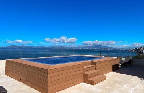 South Shore Hotel Area Apartment | Beachfront Condo in Exclusive Zone